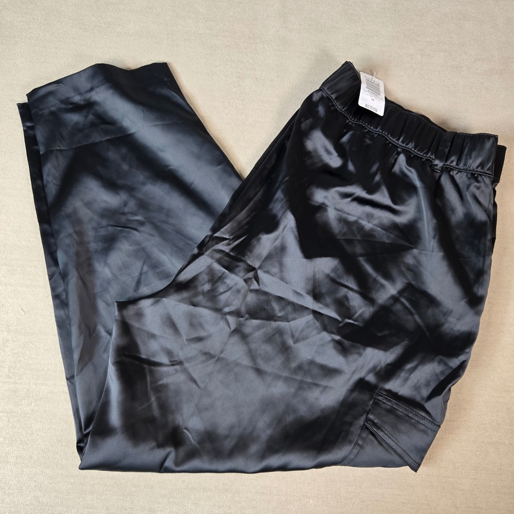 Torrid Relaxed Taper Satin Cargo High Rise Pants Black 18 Plus Womens Pockets‎